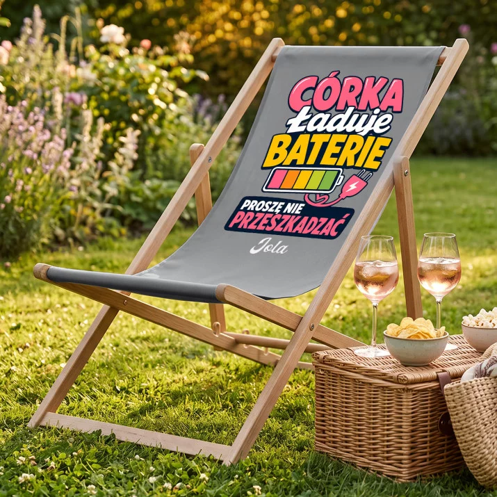 Leżak Z Nadrukiem Dla Córki Prezent Dla Kobiety: Córka Ładuje Baterie Leżak Z Nadrukiem Dla Córki Prezent Dla Kobiety: Córka Ładuje Baterie