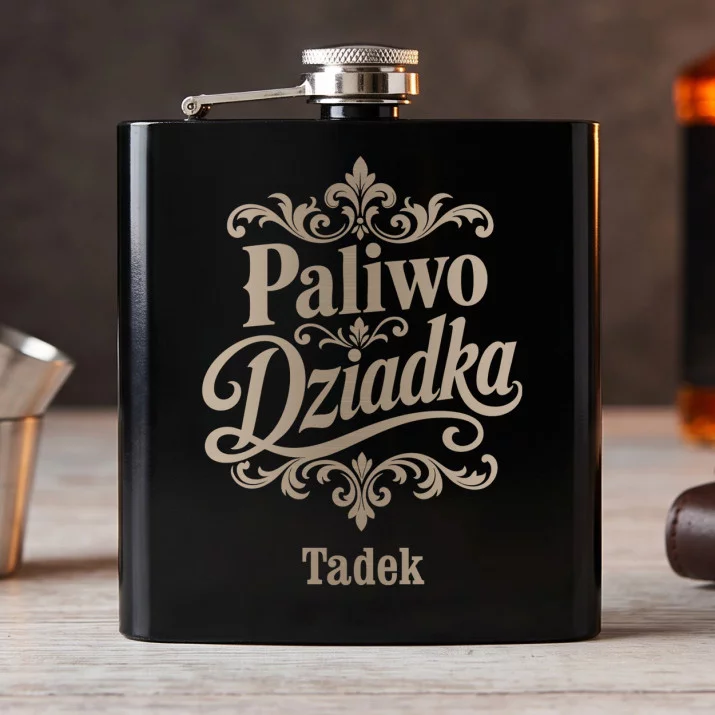 Piersiówka Z Grawerem Dla Dziadka Prezent Na Dzień Dziadka Dla Mężczyzny: Paliwo Dziadka Piersiówka Z Grawerem Dla Dziadka Prezent Na Dzień Dziadka Dla Mężczyzny: Paliwo Dziadka
