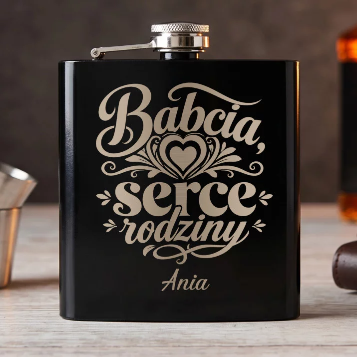 Piersiówka z Grawerem Dla Babci Prezent Na Dzień Babci Dla Kobiety: Babcia, Serce Rodziny