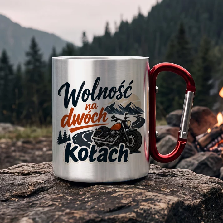 Kubek Metalowy z Karabińczykiem Dla Motocyklisty Prezent Dla Mężczyzny: Chibi Motocyklowa Kubek Metalowy z Karabińczykiem Dla Motocyklisty Prezent Dla Mężczyzny: Chibi Motocyklowa