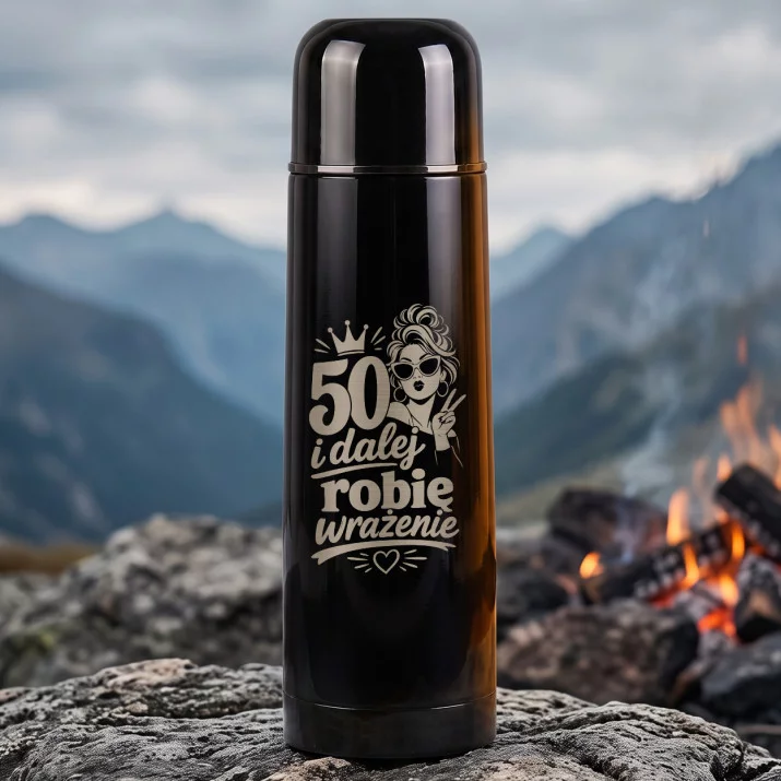 Termos 500ml Na 50 Urodziny Prezent Dla Kobiety: 50 I Dalej Robię Wrażenie Termos 500ml Na 50 Urodziny Prezent Dla Kobiety: 50 I Dalej Robię Wrażenie