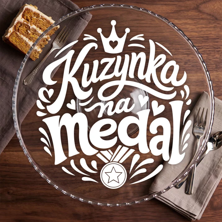 Patera Na Ciasto Dla Kuzynki Prezent Dla Kobiety: Elegancki Humor Rodzinny