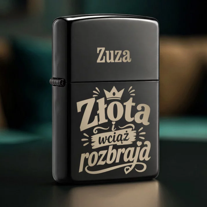 Zapalniczka z Grawerem Na 50 Rocznicę Ślubu Prezent Dla Kobiety: Złota I Wciąż Rozbraja