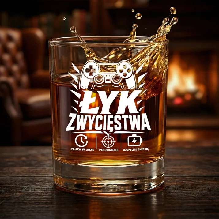 Szklanka Do Whisky Dla Gracza Prezent Dla Mężczyzny: Łyk Zwycięstwa Szklanka Do Whisky Dla Gracza Prezent Dla Mężczyzny: Łyk Zwycięstwa