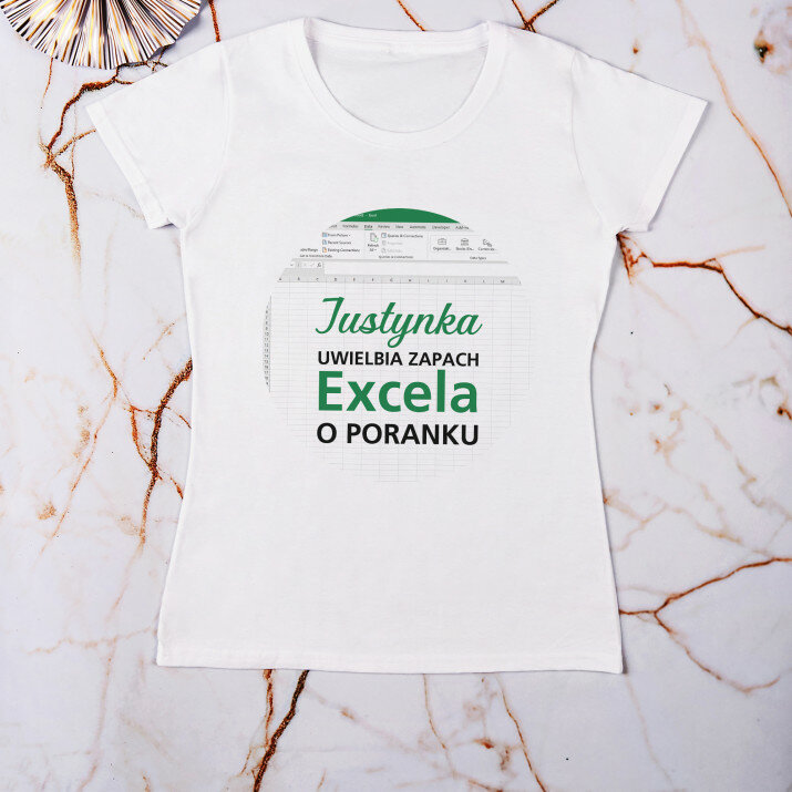 Uwielbia zapach excela - Koszulka damska z nadrukiem
