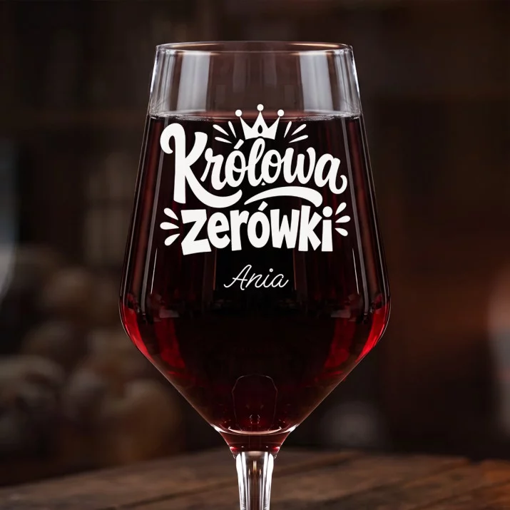 Mega Kieliszek Do Wina z Grawerem Na Zakończenie Zerówki Prezent Dla Kobiety: Królowa Zerówki Mega Kieliszek Do Wina z Grawerem Na Zakończenie Zerówki Prezent Dla Kobiety: Królowa Zerówki