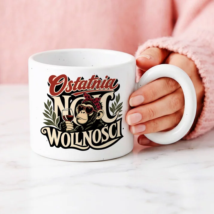 Kubek Z Okrągłym Uchem Na Panieński Prezent Dla Kobiety: Retro Noc Wolności Kubek Z Okrągłym Uchem Na Panieński Prezent Dla Kobiety: Retro Noc Wolności