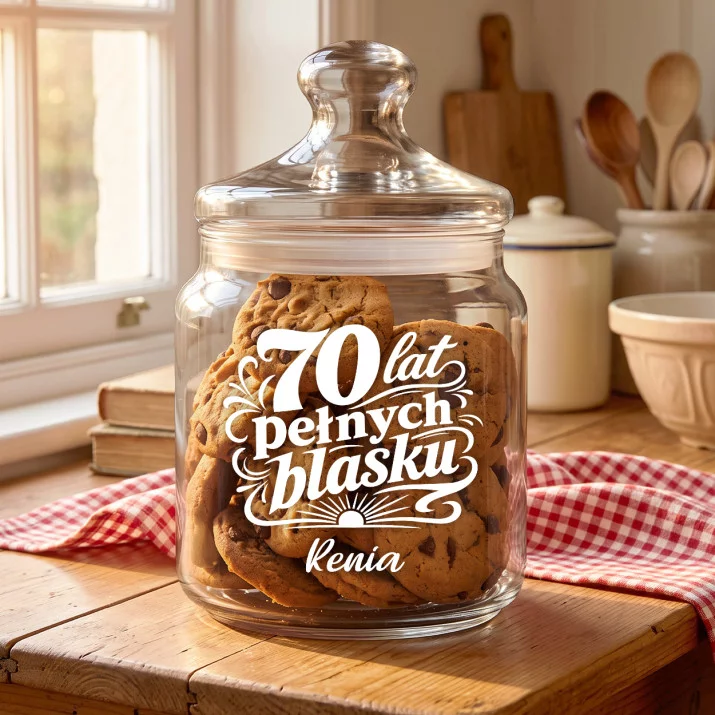 Słoik Na Ciastka z Grawerem Na 70 Urodziny Prezent Dla 70 Latki Kobiety: 70 Lat Pełnych Blasku Słoik Na Ciastka z Grawerem Na 70 Urodziny Prezent Dla 70 Latki Kobiety: 70 Lat Pełnych Blasku