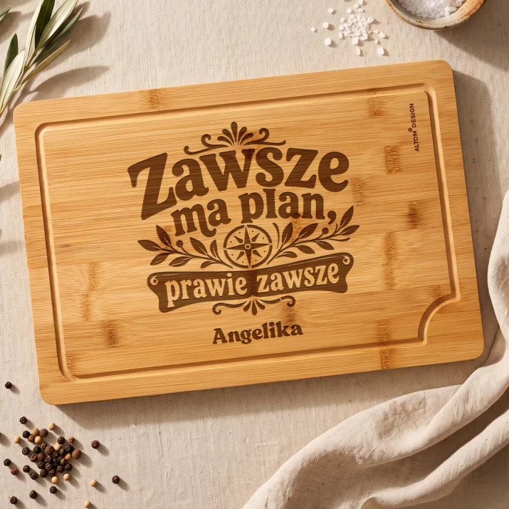 Deska Do Krojenia z Grawerem Na Boże Narodzenie Prezent Dla Kobiety: Zawsze Ma Plan, Prawie