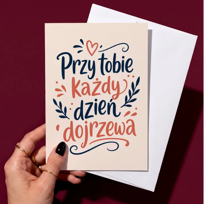 Kartka z Życzeniami Na 65 Urodziny Dla 65 Latki Kobiety: Dojrzała Ciepła Miłość Kartka z Życzeniami Na 65 Urodziny Dla 65 Latki Kobiety: Dojrzała Ciepła Miłość