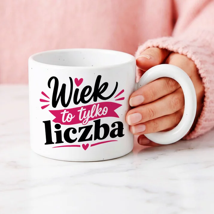 Kubek Z Okrągłym Uchem Na 40 Urodziny Prezent Dla 40 Latki Kobiety: Pewność I Humor