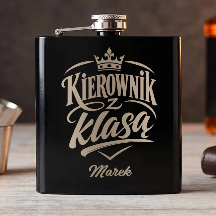 Piersiówka Z Grawerem Dla Kierownika Prezent Dla Mężczyzny: Szef Z Klasą