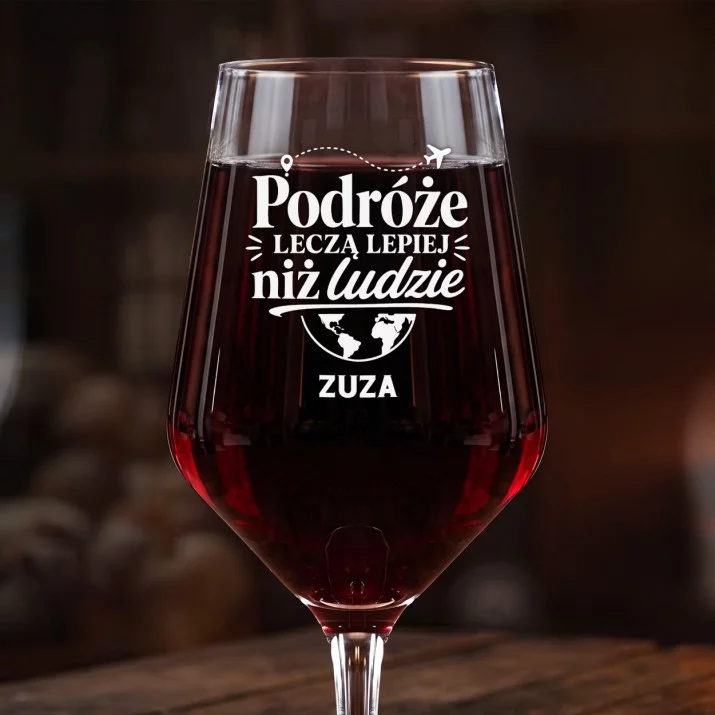 Mega Kieliszek Do Wina z Grawerem Dla Podróżniczki Prezent Dla Kobiety: Podróże Leczą Lepiej Mega Kieliszek Do Wina z Grawerem Dla Podróżniczki Prezent Dla Kobiety: Podróże Leczą Lepiej