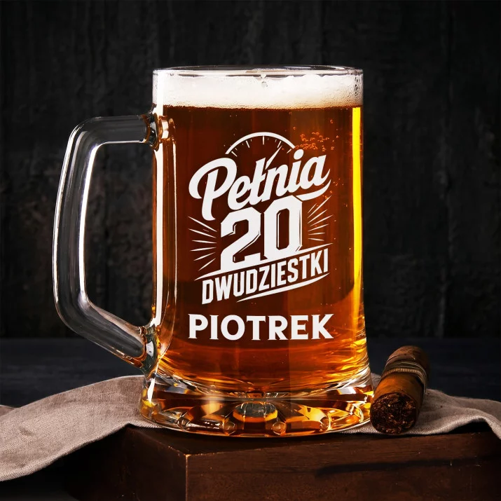 Kufel Personalizowany z Grawerem Dla 20 Latka Na Święta Prezent: Toast Za Dwudziestkę Kufel Personalizowany z Grawerem Dla 20 Latka Na Święta Prezent: Toast Za Dwudziestkę