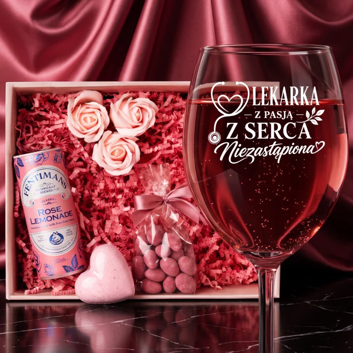 Różowy Zestaw Prezentowy Dla Lekarki Dla Kobiety: Lekarka Z Serca