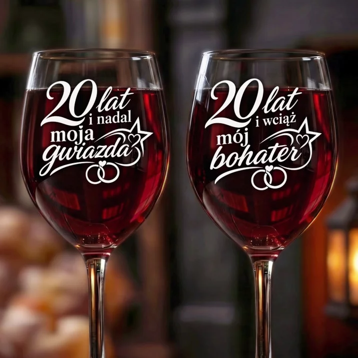 Dwa Kieliszki Do Wina Na 20 Rocznicę Ślubu Prezent Dla Pary: 20 Lat Razem Dwa Kieliszki Do Wina Na 20 Rocznicę Ślubu Prezent Dla Pary: 20 Lat Razem