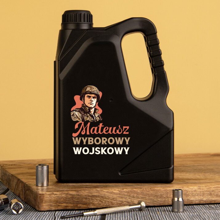 Wyborowy wojskowy - Narzędzia w kanistrze