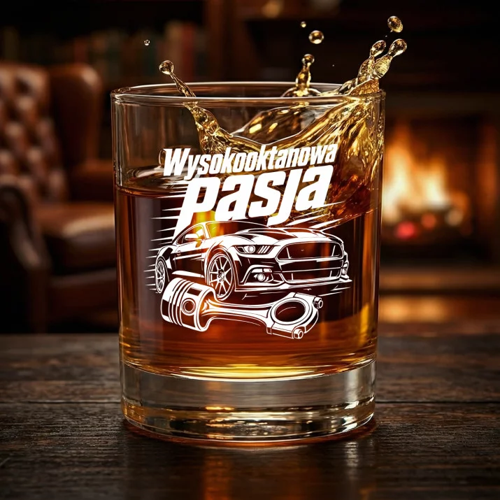 Szklanka Do Whisky Dla Samochodziarza Prezent Dla Mężczyzny: Wysokooktanowa Pasja Szklanka Do Whisky Dla Samochodziarza Prezent Dla Mężczyzny: Wysokooktanowa Pasja