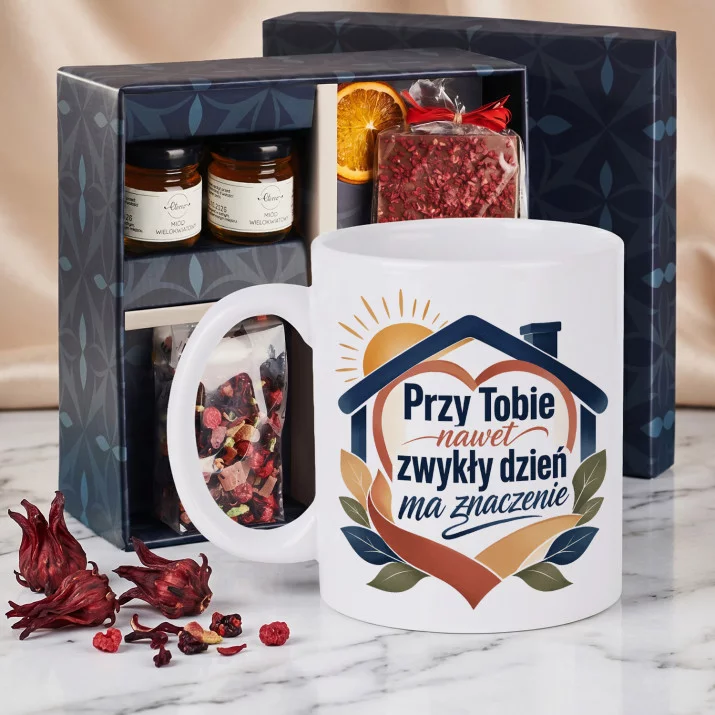 Zestaw Prezenowy Z Kubkiem Dla Męża Na Rocznicę Ślubu: Zwykły Dzień Ma Znaczenie Zestaw Prezenowy Z Kubkiem Dla Męża Na Rocznicę Ślubu: Zwykły Dzień Ma Znaczenie