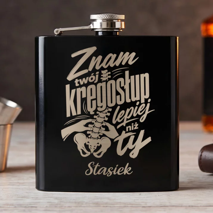 Piersiówka Z Grawerem Dla Fizjoterapeuty Prezent Dla Mężczyzny: Suchy Humor Fizjo Piersiówka Z Grawerem Dla Fizjoterapeuty Prezent Dla Mężczyzny: Suchy Humor Fizjo