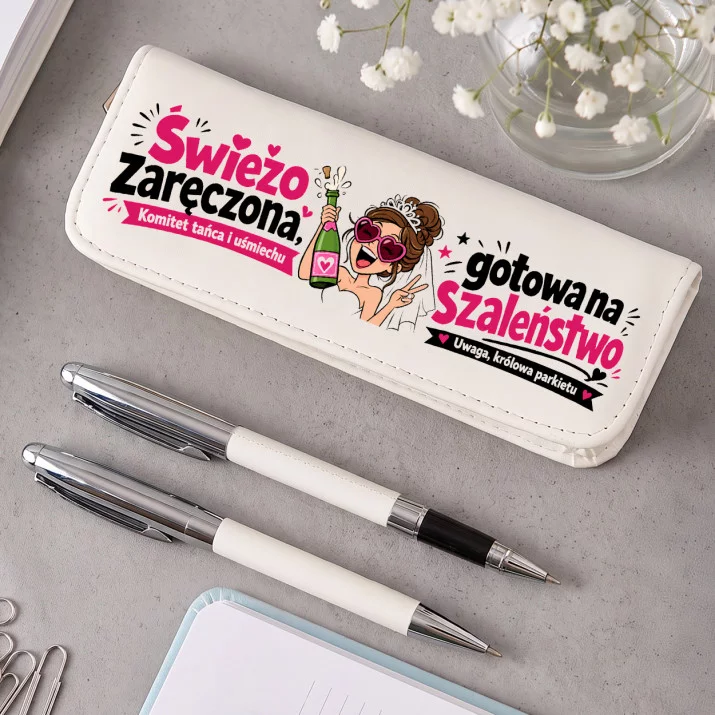 Zestaw Pióro i Długopis w Etui Dla Panny Młodej Prezent Na Ślub Dla Kobiety: Subtelna Ironia Zestaw Pióro i Długopis w Etui Dla Panny Młodej Prezent Na Ślub Dla Kobiety: Subtelna Ironia