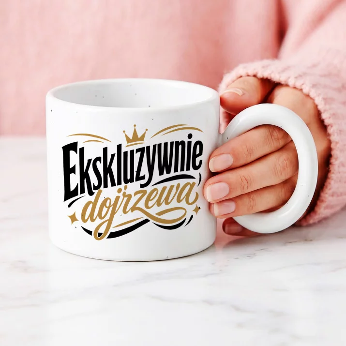 Kubek Z Okrągłym Uchem Na 40 Urodziny Prezent Dla 40 Latki Kobiety: Ekskluzywna Dojrzałość Kubek Z Okrągłym Uchem Na 40 Urodziny Prezent Dla 40 Latki Kobiety: Ekskluzywna Dojrzałość