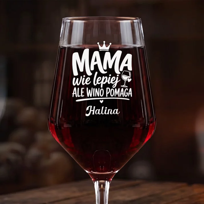 Mega Kieliszek Do Wina z Grawerem Dla Mamy Prezent Na Dzień Mamy Dla Kobiety: Mama Wie Lepiej Mega Kieliszek Do Wina z Grawerem Dla Mamy Prezent Na Dzień Mamy Dla Kobiety: Mama Wie Lepiej