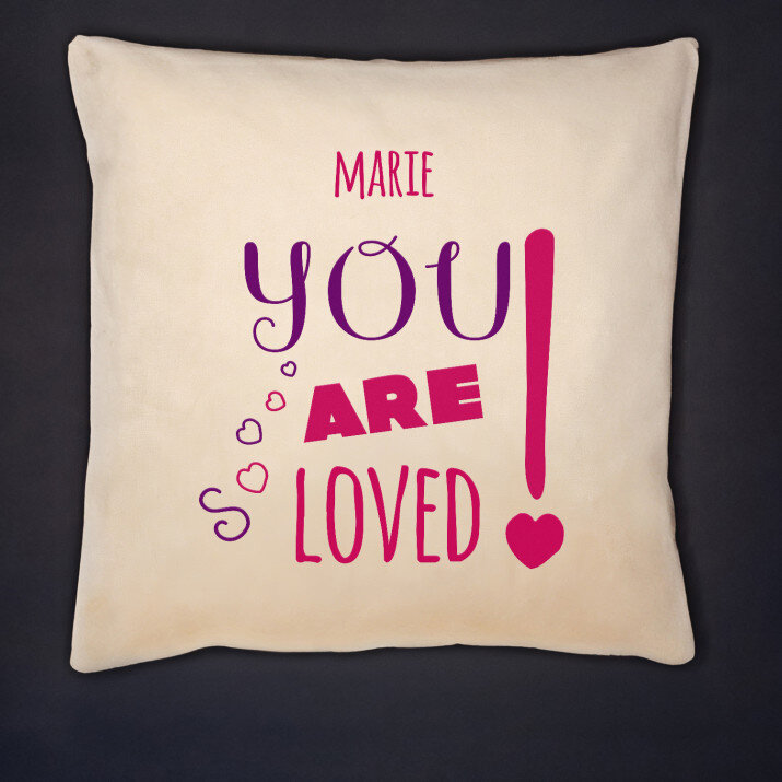 You are loved  - Poduszka dekoracyjna