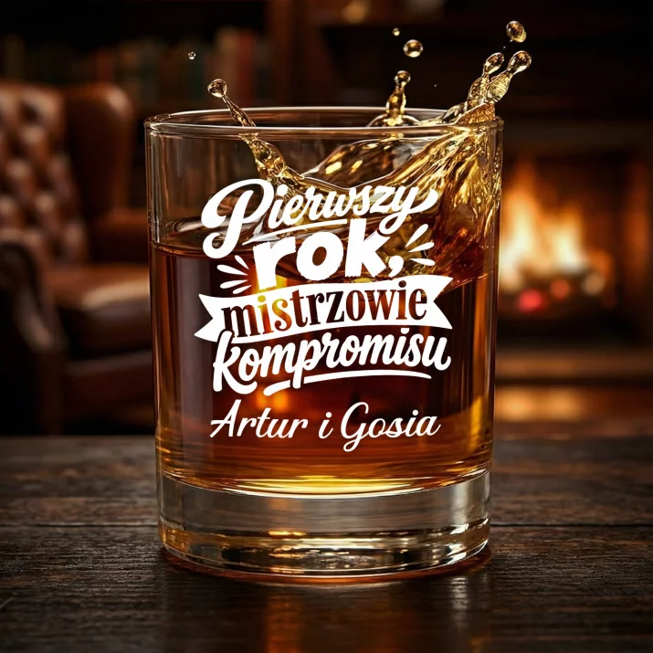 Szklanki Do Whisky z Grawerem Na Pierwszą Rocznicę Ślubu Prezent Na Walentynki Dla Pary: Pierwszy Rok, Mistrzowie Szklanki Do Whisky z Grawerem Na Pierwszą Rocznicę Ślubu Prezent Na Walentynki Dla Pary: Pierwszy Rok, Mistrzowie