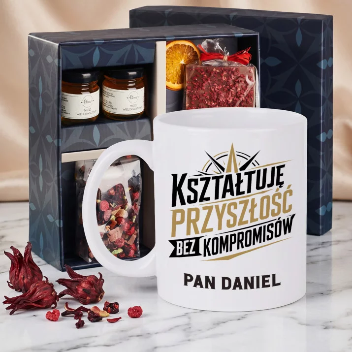 Zestaw Prezenowy z Kubkiem Dla Wychowawcy Klasy Maturalnej Na Dzień Nauczyciela Dla Mężczyzny: Kształtuję Przyszłość Bez