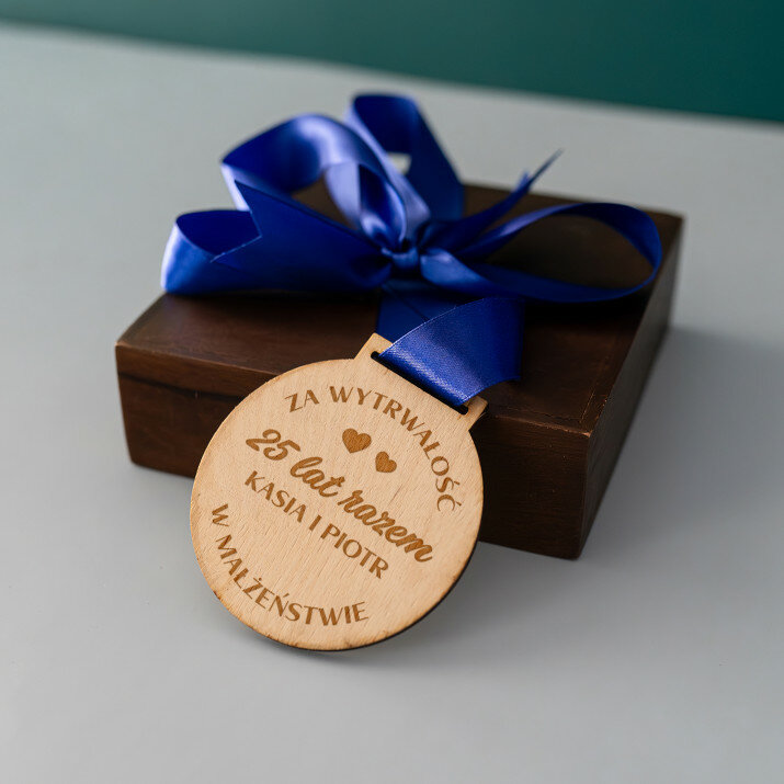 Za wytrwałość w małżeństwie - Drewniany medal