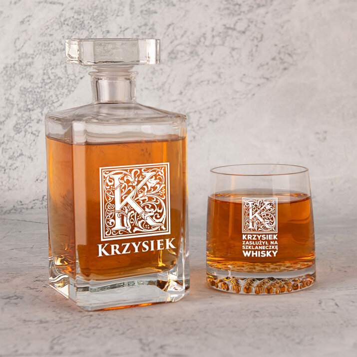  zasłużył na szklankę whisky - Zestaw Grawerowana Karafka 0,7 i Szklanki Do Whisky
