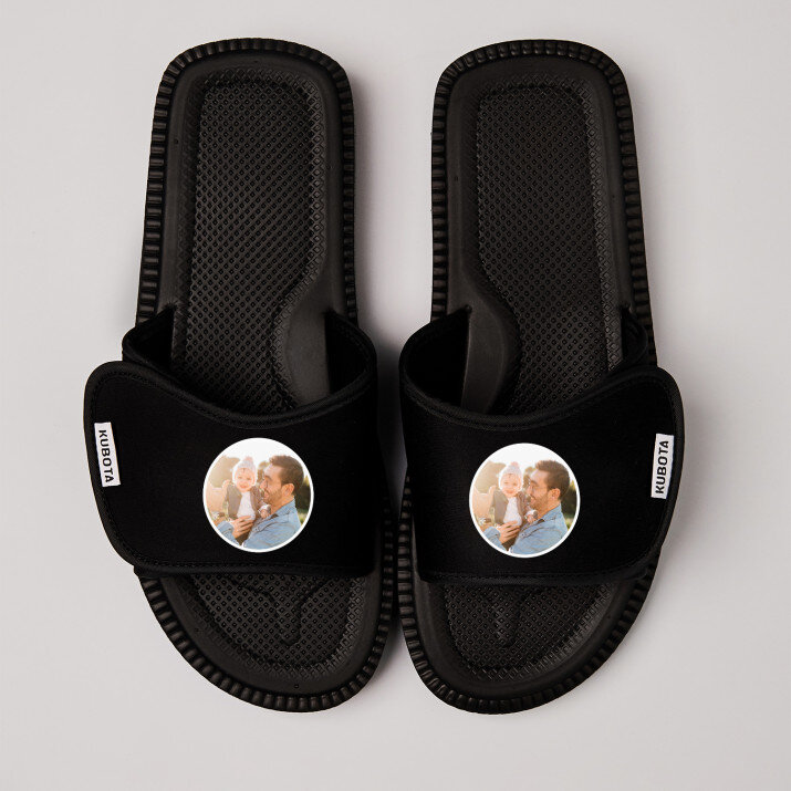 Zdjęcie w kole - Klapki Kubota