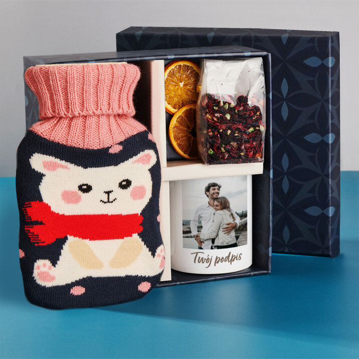 Zestaw prezentowy dla kobiety 2 z kubkiem, termoforem i herbatą