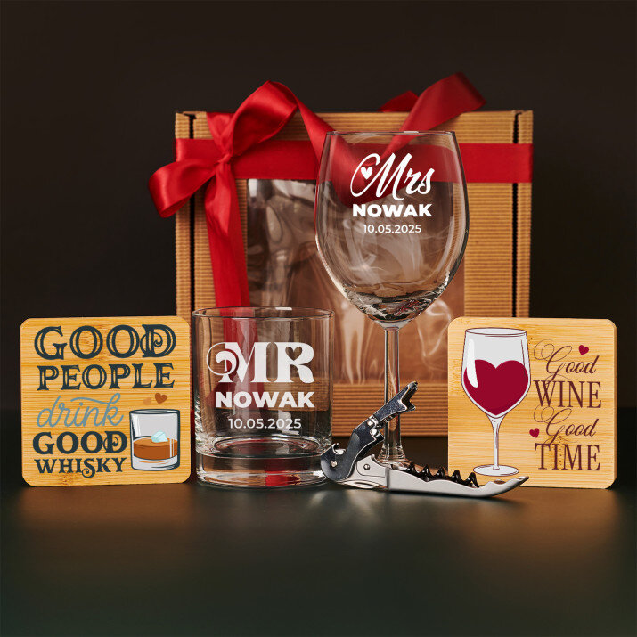 Zestaw prezentowy dla pary młodej na ślub z kieliszkiem do wina i szklanką do whisky 