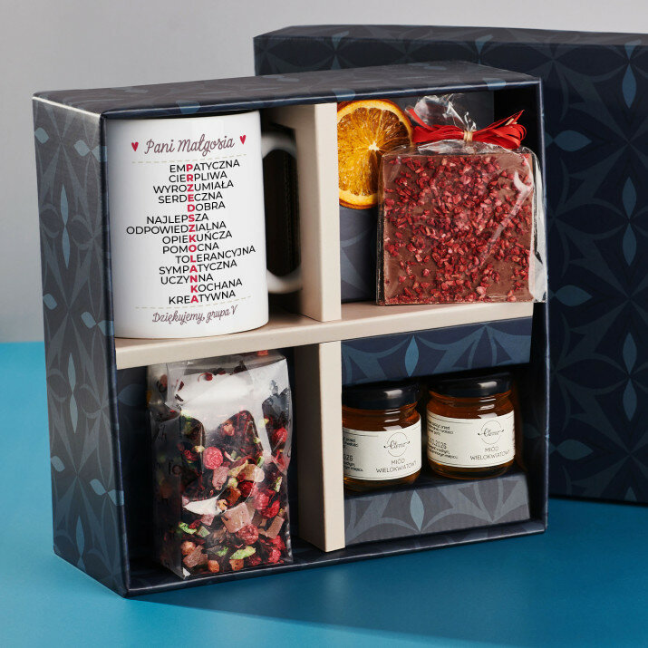 Zestaw prezentowy dla przedszkolanki 3 z kubkiem i herbatą