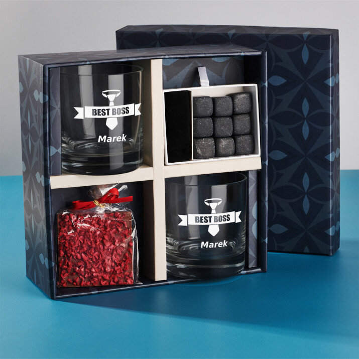 Zestaw prezentowy dla szefa ze szklankami do whisky