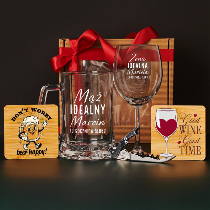 Zestaw prezentowy na rocznicę z kieliszkiem do wina i kuflem