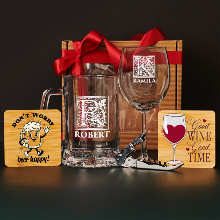 Zestaw prezentowy ślubny z kieliszkiem do wina i kuflem