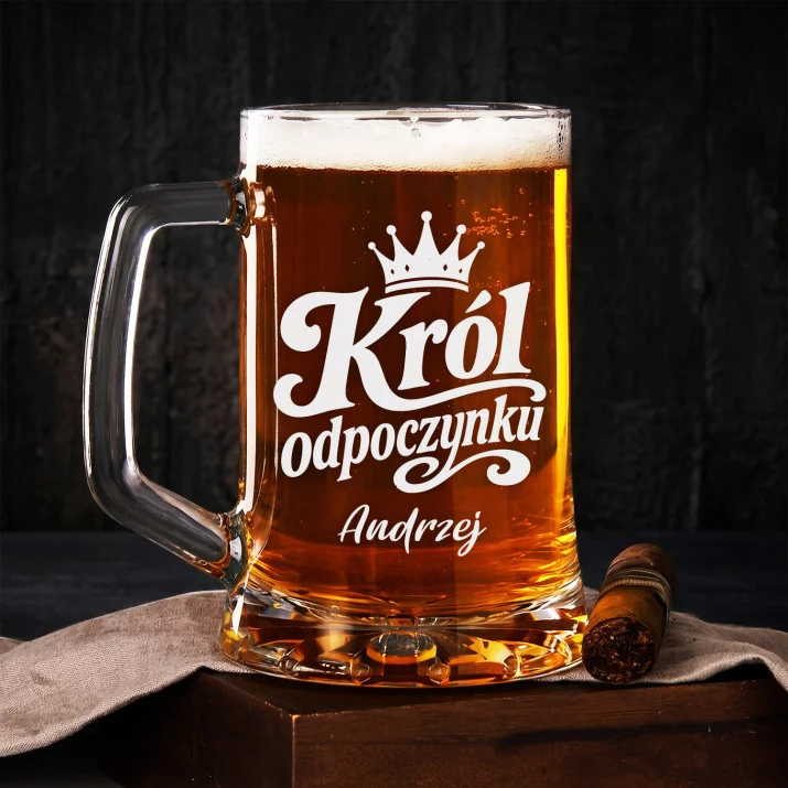 Kufel Personalizowany Dla Mężczyzny Prezent Dla Mężczyzny: Król Odpoczynku Kufel Personalizowany Dla Mężczyzny Prezent Dla Mężczyzny: Król Odpoczynku