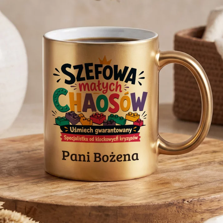 Złoty Kubek Na Dzień Nauczyciela W Przedszkolu Prezent Dla Nauczyciela Kobiety: Szefowa Małych Chaosów