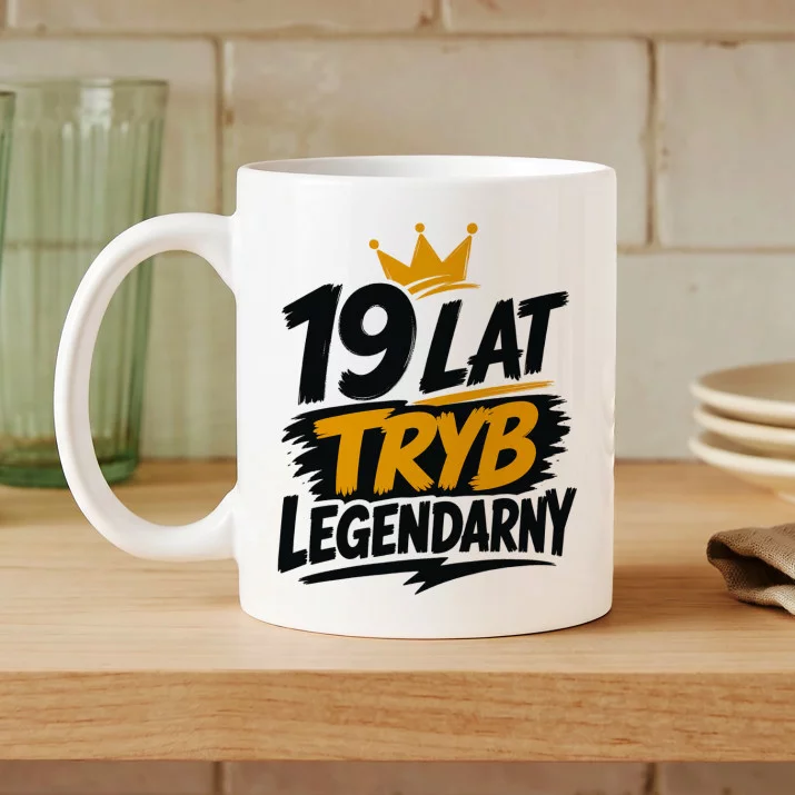Kubek Z Nadrukiem Dla 19 Latka Prezent Dla Mężczyzny: Legendarna Dziewiętnastka Kubek Z Nadrukiem Dla 19 Latka Prezent Dla Mężczyzny: Legendarna Dziewiętnastka