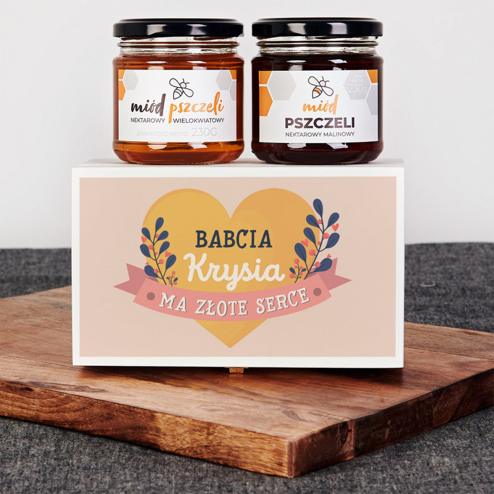 Nasza Babcia Serce Ma Takie Duże że Aż Dwa Babcia ma złote serce - Zestaw miodów w skrzynce - MyGiftDna.pl