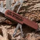 Scyzoryk Z Grawerem Na Dzień Ojca Prezent Dla Taty Mężczyzny: Nie Starzeję Się Scyzoryk Z Grawerem Na Dzień Ojca Prezent Dla Taty Mężczyzny: Nie Starzeję Się