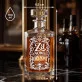 Karafka Do Whisky z Grawerem Na Pożegnanie Z Pracy Prezent: Za Nowe Horyzonty Karafka Do Whisky z Grawerem Na Pożegnanie Z Pracy Prezent: Za Nowe Horyzonty