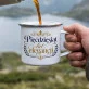 Kubek Emaliowany Na 50 Urodziny Prezent Dla 50 Latki Kobiety: Emblematowa Elegancja Kubek Emaliowany Na 50 Urodziny Prezent Dla 50 Latki Kobiety: Emblematowa Elegancja