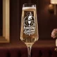 Kieliszek Do Szampana Z Grawerem Dla Faceta Prezent Dla Mężczyzny: Męska Elegancja Kieliszek Do Szampana Z Grawerem Dla Faceta Prezent Dla Mężczyzny: Męska Elegancja