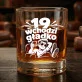 Szklanka Do Whisky Na 19 Urodziny Prezent Dla Mężczyzny: 19 Wchodzi Gładko Szklanka Do Whisky Na 19 Urodziny Prezent Dla Mężczyzny: 19 Wchodzi Gładko