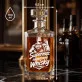 Karafka Do Whisky z Grawerem Na Rocznicę Ślubu Prezent Na Walentynki: Supermąż Napędzany Whisky Karafka Do Whisky z Grawerem Na Rocznicę Ślubu Prezent Na Walentynki: Supermąż Napędzany Whisky