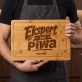 Deska Do Krojenia z Grawerem Dla Piwosza Prezent Dla Mężczyzny: Ekspert Od Piwa Deska Do Krojenia z Grawerem Dla Piwosza Prezent Dla Mężczyzny: Ekspert Od Piwa